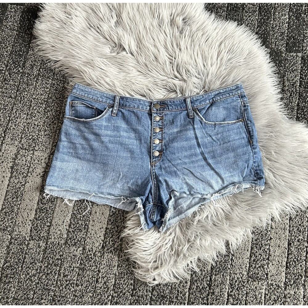 Universal Thread Shorts Womens 18/34 Blue Shortie Hot Pants Low Rise Stone Denim